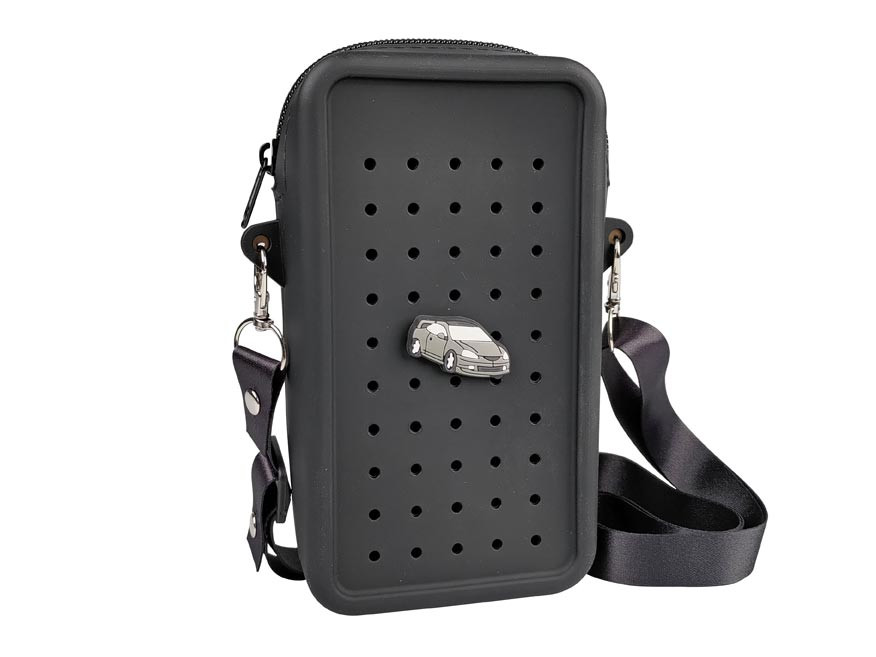 Gifty - Silikónová crossbody taštička čierna a ozdobný pin