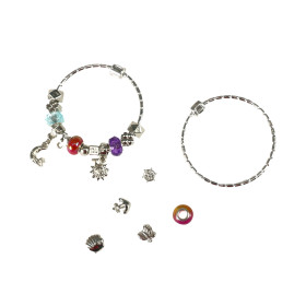 Dievčenské náramky s príveskami
